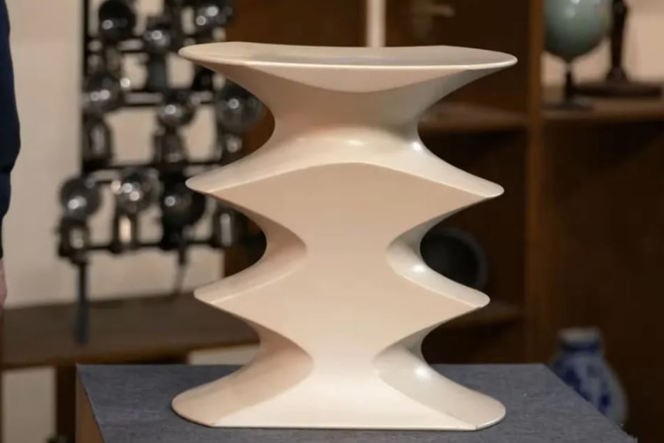Der Hocker ist eine Gemeinschaftsarbeit aus dem renommierten Architekturbüro Herzog und de Meuron. Sein Wert: 350 bis 450 Euro.