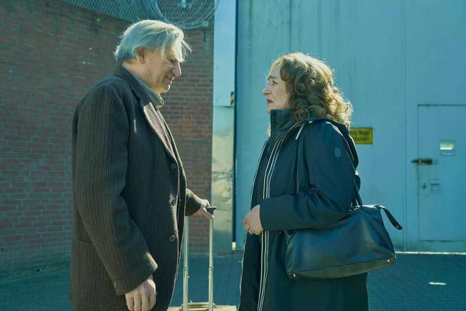 In ihrer Abschiedsfolge "Tatort Münster: Die Erfindung des Rades" traf Staatsanwältin Klemm (Mechthild Großmann) ihre Jugendliebe Kurt (Hannes Hellmann, 71) wieder.