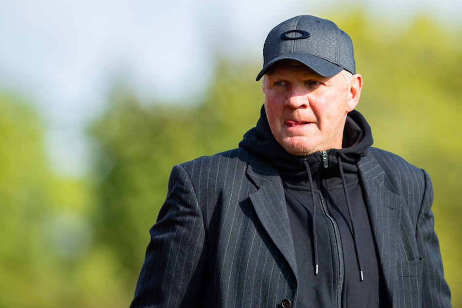Stefan Effenberg (52) macht sich Sorgen um das weitere Bestehen des FC Bayern nach einer Niederlage.
