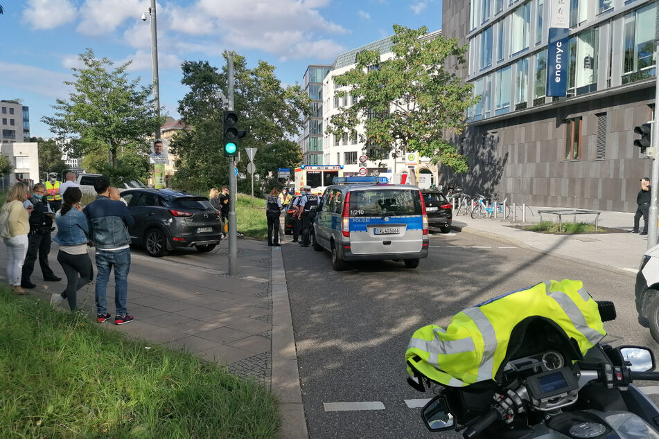 Die Fußgängerin wurde an der Ecke Theodor-Heuss-Straße/Fürstenstraße von einem Auto erfasst.