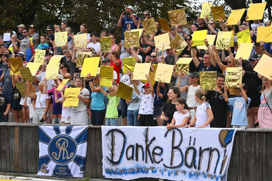 Die Fans dürfen sich nach fast drei Jahren im "Bärni" nun auf Heimspiele im Heinz-Steyer-Stadion freuen.