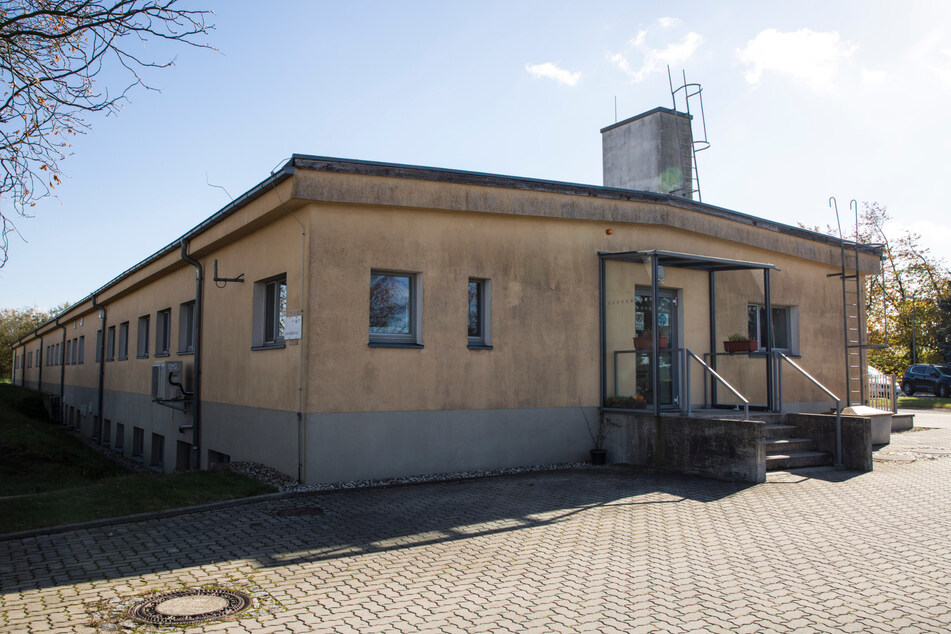 Das Gebäude der Diensthundeschule in Naustadt dient auch als Unterkunft für die Hundeführer.