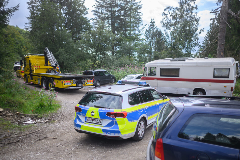 Die Polizei war öfter im Einsatz, hauptsächlich um Autos abzuschleppen und Feuer zu löschen.