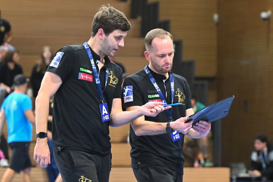 Das Trainergespann André Haber (38, l.) und Fabian Bergers-Metzner (36) hat eine Idee, und die wird verteidigt.