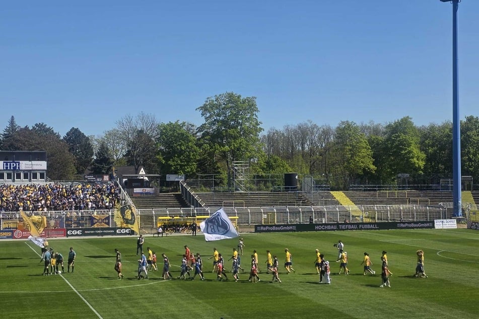 Die Teams sind da, gleich geht es los.