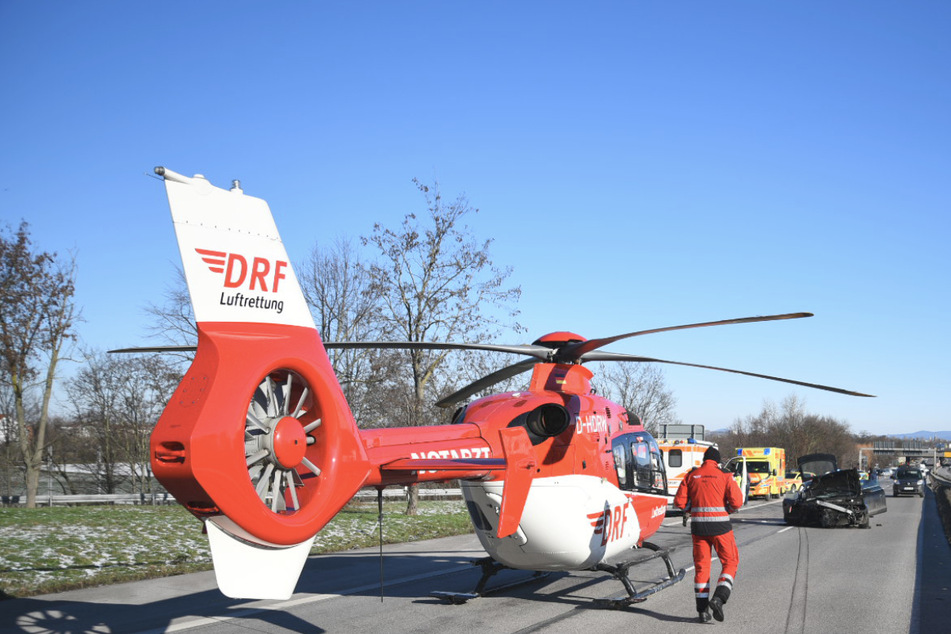 Schwerer Unfall auf der B38: Vollsperrung, Rettungsheli landet