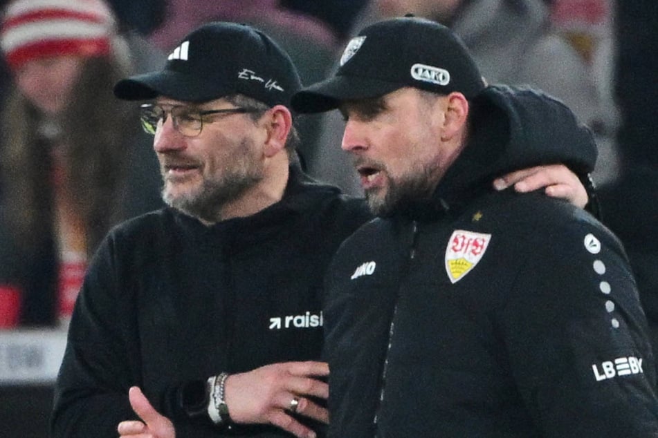 Trotz des verpassten Sieges hatte Union-Coach Steffen Baumgart (24, l.) nach dem Spiel bessere Laune als sein Trainerkollege Sebastian Hoeneß (43).