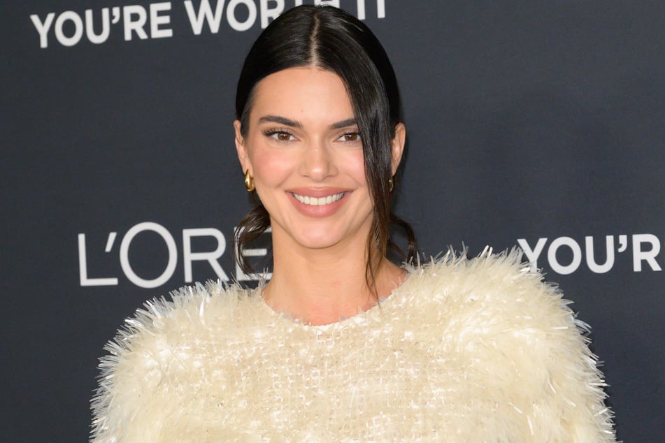 Kendall Jenner poked fun at the "Kardashian curse" in a new ad for Fanatics Sportsbook.