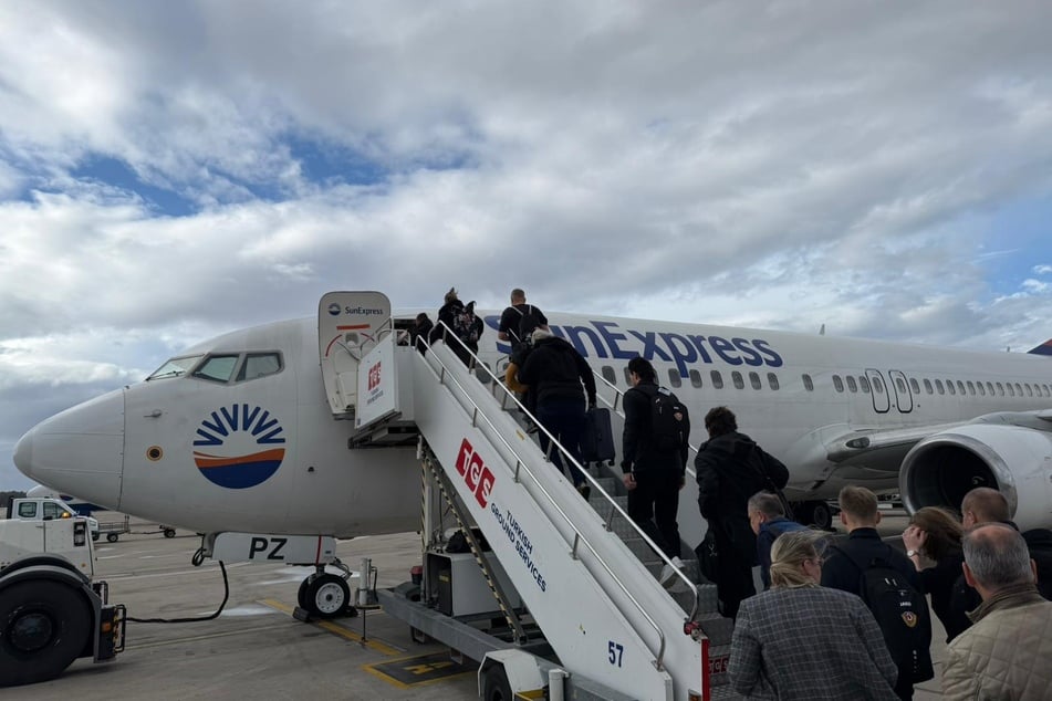 Mit dieser "SunExpress"-Maschine geht's für die SGD-Profis zurück nach Dresden.