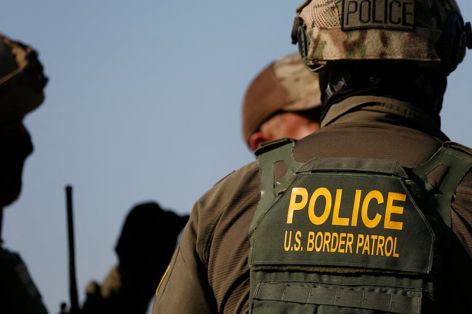 Trump administration pushes self-deportation over the holidays with "limited time offer"