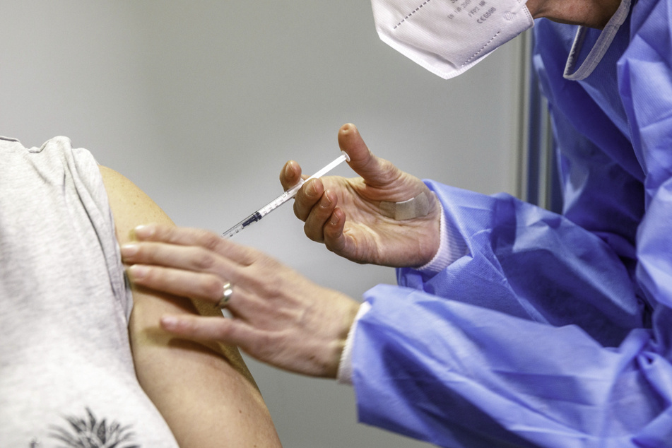 In Sachsen haben sich erst etwa 2000 Menschen mit dem Impfstoff von Novavax impfen lassen.