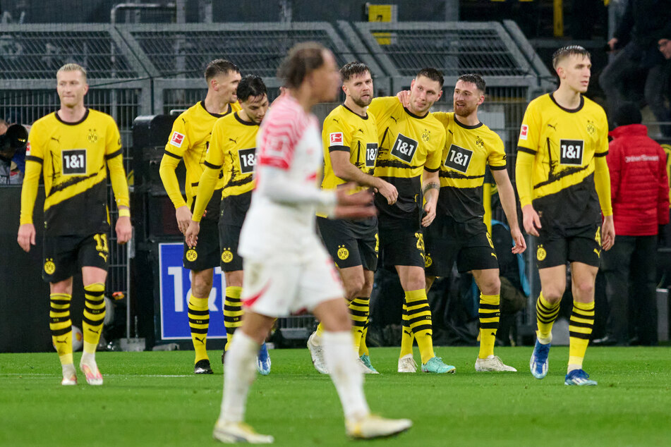 Borussia Dortmund glich zwar vor der Pause noch aus, ging aber trotzdem als Verlierer vom Platz.