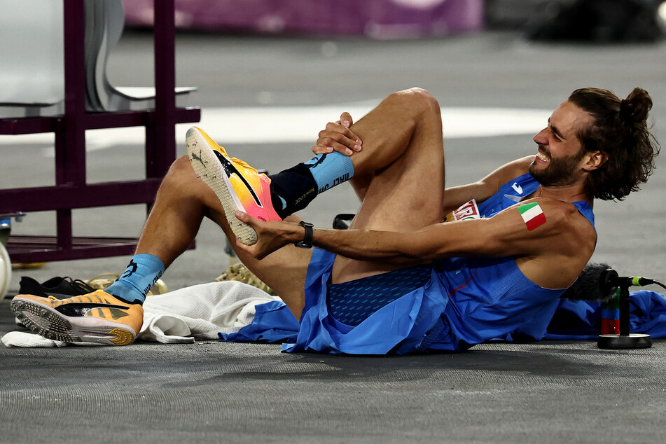 Bei der Leichtathletik-EM in Rom tat Gianmarco Tamberi (32) bloß so, als sei er verletzt, doch vor den Olympischen Spielen droht nun echtes Ungemach.