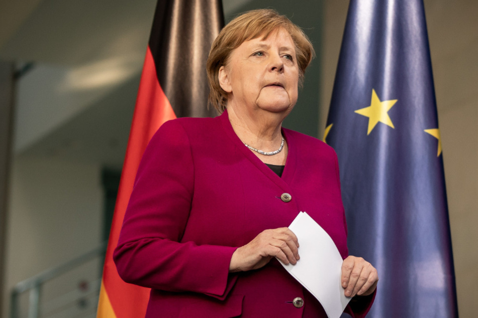 Bundeskanzlerin Angela Merkel (CDU), nimmt an einer Pressekonferenz nach der Videokonferenz des Europäischen Rats teil.