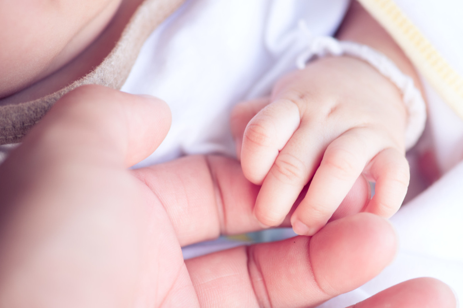 Frau während der Schwangerschaft gegen Corona geimpft: Baby hat Antikörper!