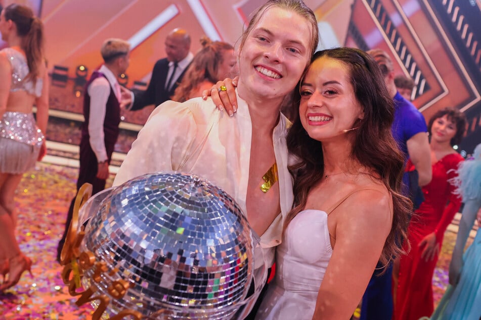 An der Seite von Gabriel Kelly (23) holte sich Malika im Vorjahr den Sieg bei "Let's Dance".