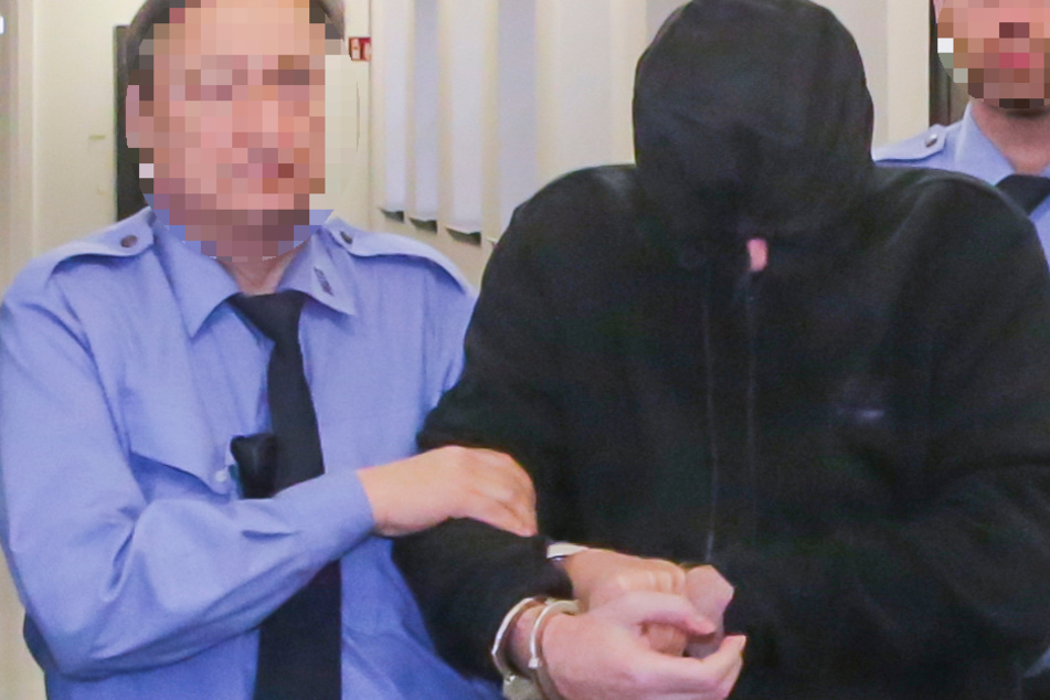Der mutmaßliche Kindermörder Laurent F. (55) ergoss sich am Dienstag in Selbstmitleid.