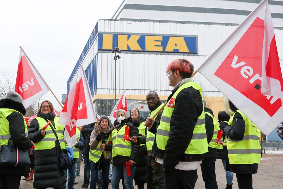 Streik bei IKEA: Mitarbeiter in Magdeburg und Günthersdorf machen ernst