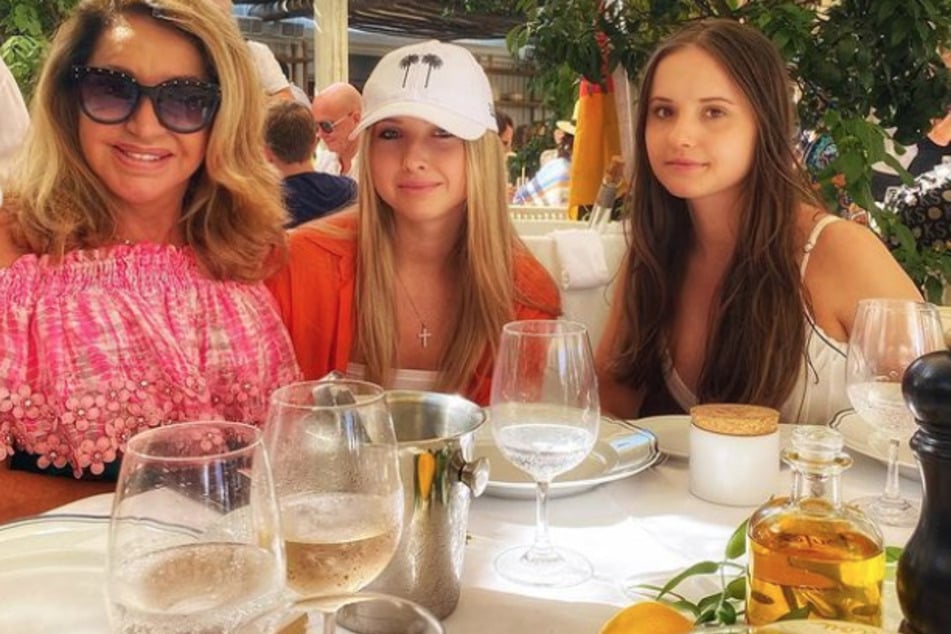 Die Geissens: Carmen Geiss und ihre Töchter: Fan bringt's auf den Punkt