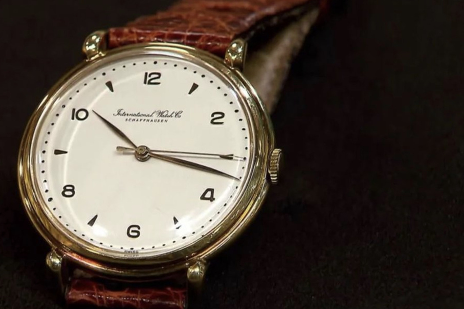 Am Ende verkauft das Ehepaar die Uhr ohne das Armband.
