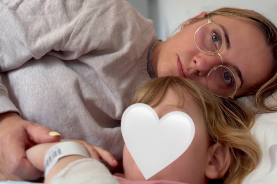 Anna Heiser meldet sich mit Tochter aus Klinik: Ärzte sind am Rätseln