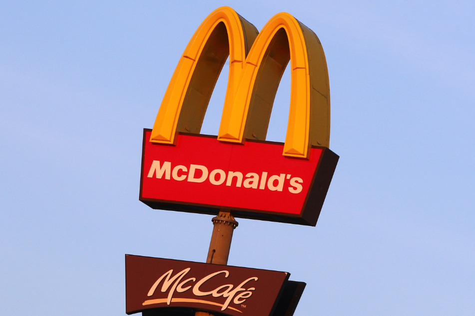 Blick auf das bekannte McDonald’s-Logo. (Symbolbild)