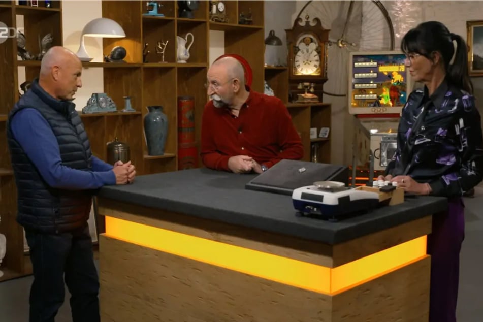 Bares für Rares: Verkäufer zahlte nur eine D-Mark: Flohmarkt-Fund erzielt bei "Bares für Rares" einen Sensationspreis