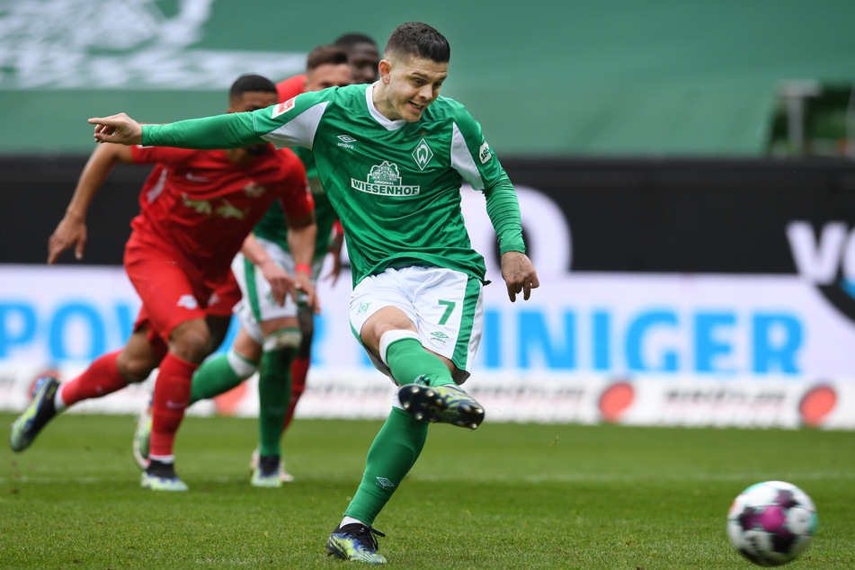 Der eingewechselte Milot Rashica verkürzte für Werder Bremen per Handelfmeter zum zwischenzeitlichen 1:3.