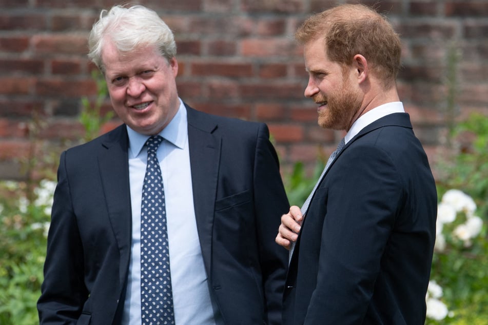 Earl Spencer (61, l.) soll seinem Neffen von der Namensänderung abgeraten haben.