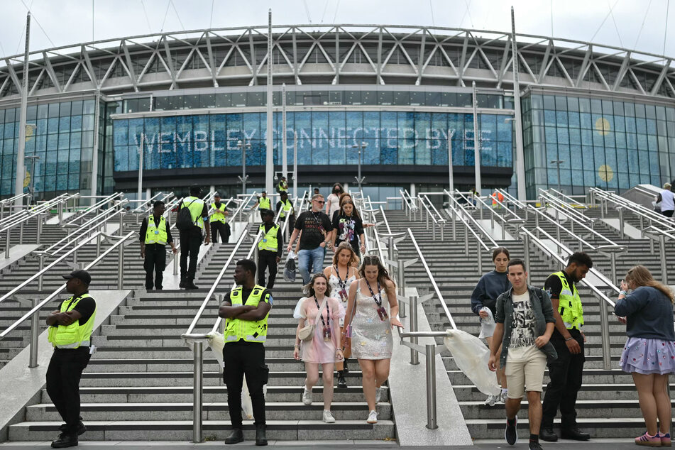 Fans are not permitted to "Tay-gate" outside of Wembley Stadium during The Eras Tour.