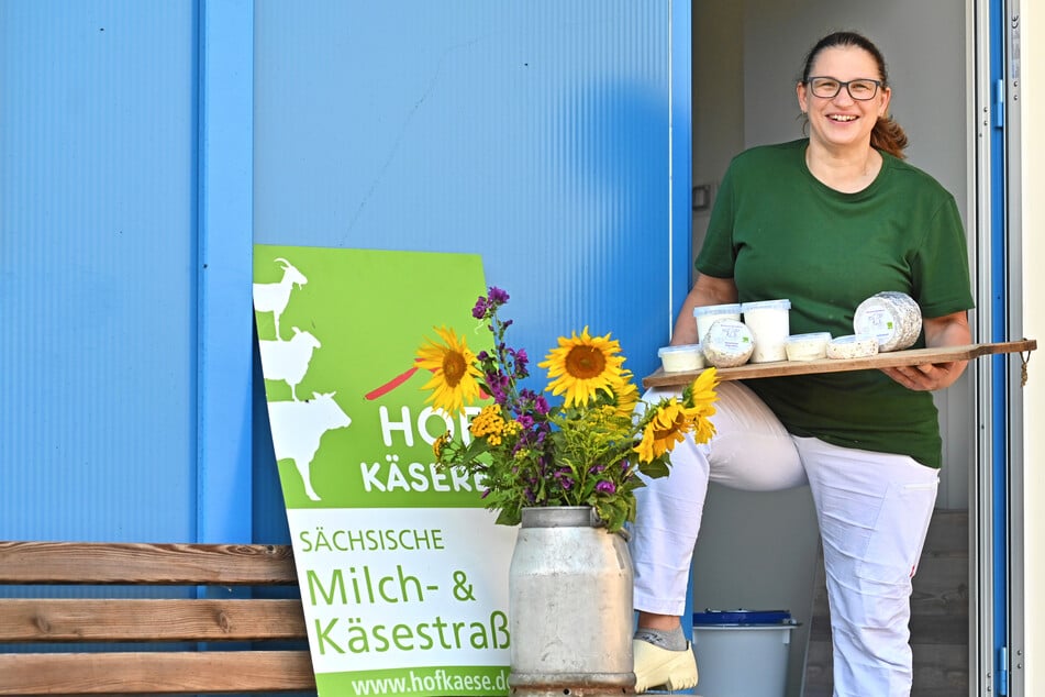 Käserin Susanne Pinkert (53) bietet ein kleines, aber feines Sortiment an.