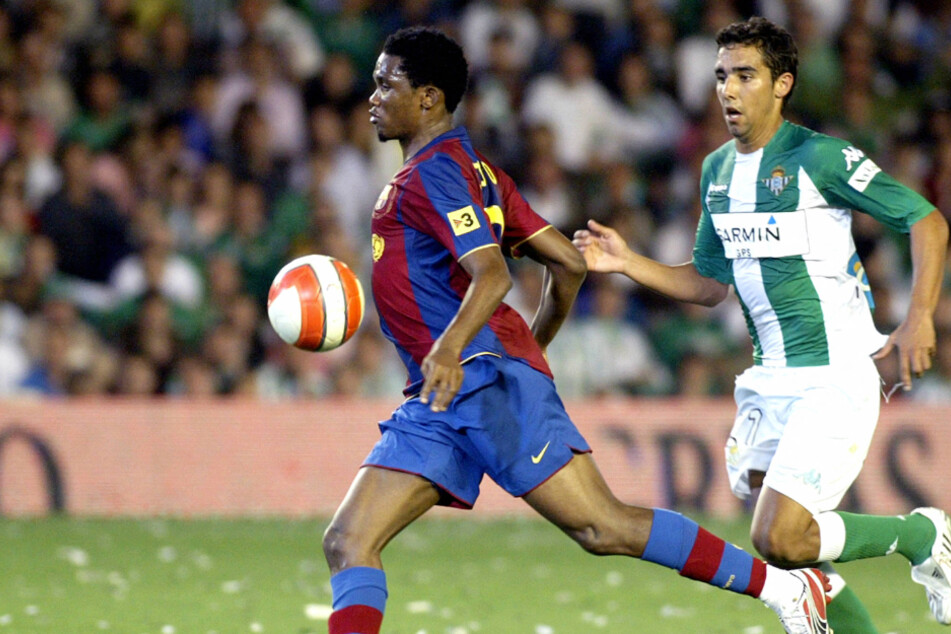 Juande (36, r.) stammt aus der Jugendabteilung von Real Betis Balompie und spielte schon gegen Stars wie Samuel Eto'o (41). (Archivfoto)