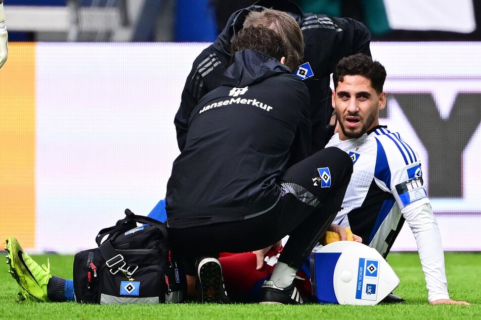 HSV-Profi Ludovit Reis (24, r.) fällt mit einer schweren Muskelverletzung voraussichtlich bis zum Ende der Hinrunde aus.