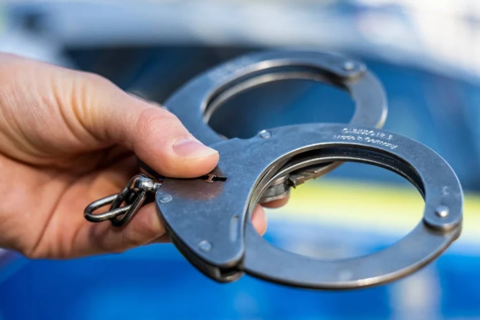 Durchsuchung in Magdeburg: Polizei verhaftet mutmaßlichen Drogendealer