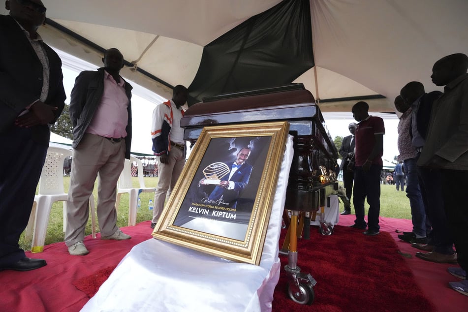 Kelvin Kiptum (†24) wurde am Freitag in seiner Heimat in Kenia beigesetzt.