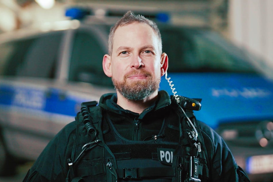 Polizeiobermeister Jan konnte den Verletzten versorgen, bis der Notarzt eintraf.