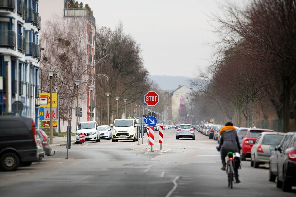 Auf der Hans-Grundig-Straße kommt es ab Montag aufgrund von Bauarbeiten zu Einschränkungen. (Archivbild)