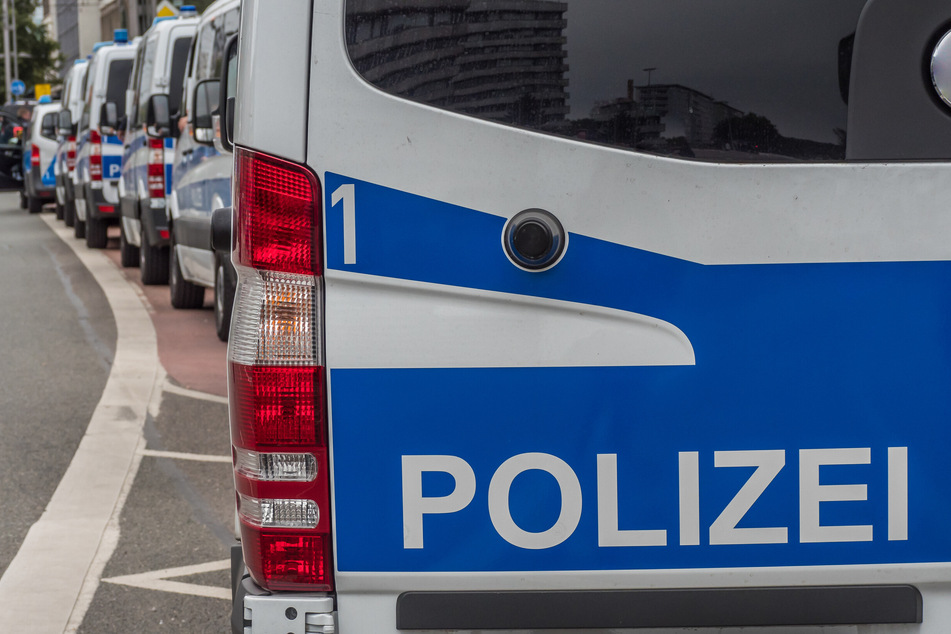 Polizeieinsatz an Bahnhof in Thüringen: Zug geräumt, Spezialkräfte alarmiert!