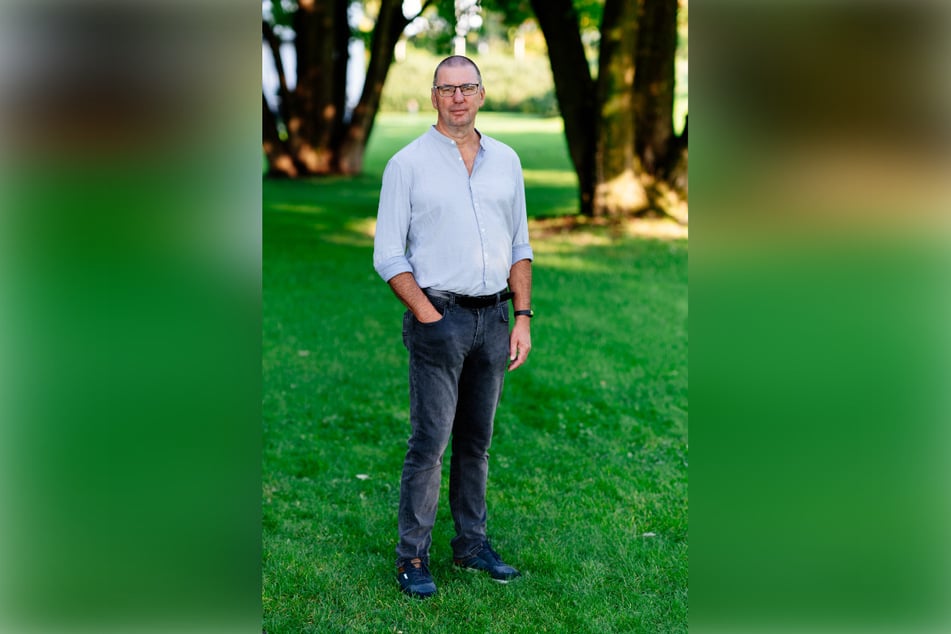 Uwe Helbig (60) ist der erste Schlaganfall-Lotse Deutschlands. Dafür ist er jetzt für den "Motivationspreis 2026" der Stiftung Deutsche Schlaganfall-Hilfe nominiert.