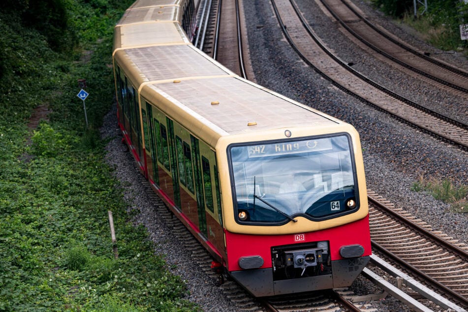 In einer U-Bahn in Berlin wurde eine Frau sexuell belästigt. (Symbolfoto)