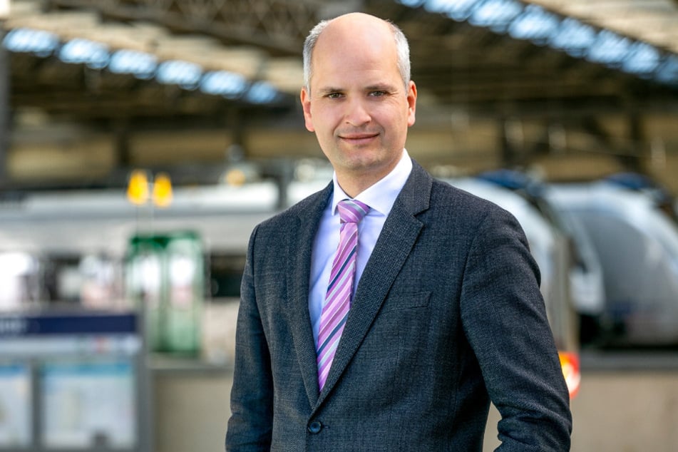 Laut City-Bahn-Chef Friedbert Straube würde eine 35-Stunden-Woche nur die Arbeitsbedingungen verschlechtern. (Archivbild)