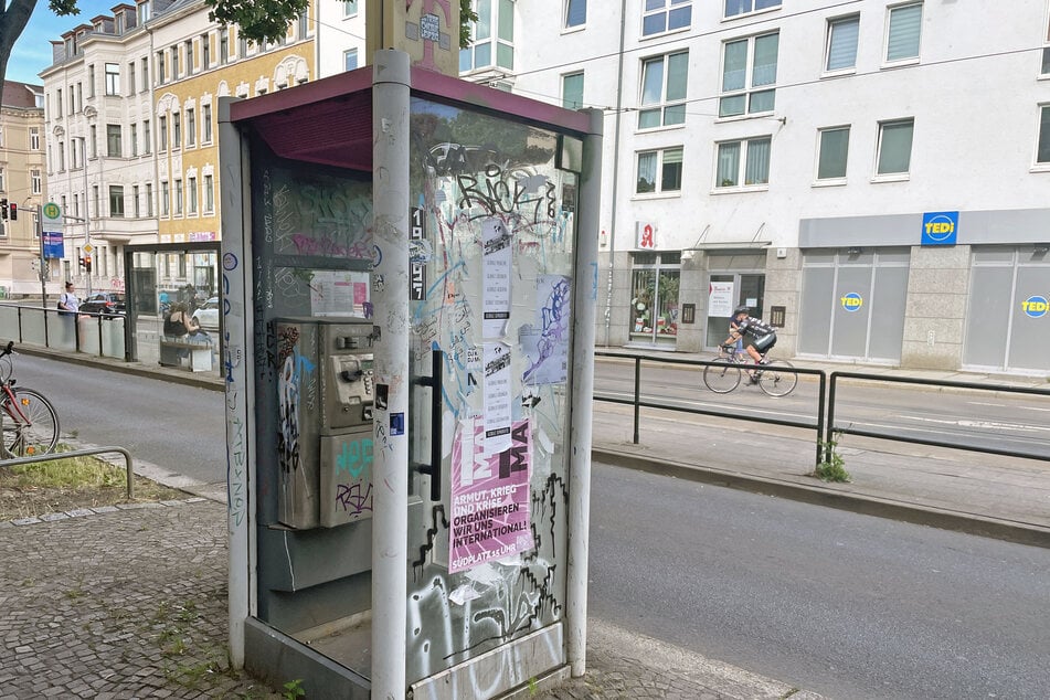 Die Leipziger Telefonzellen befinden sich im fragwürdigen Zustand.