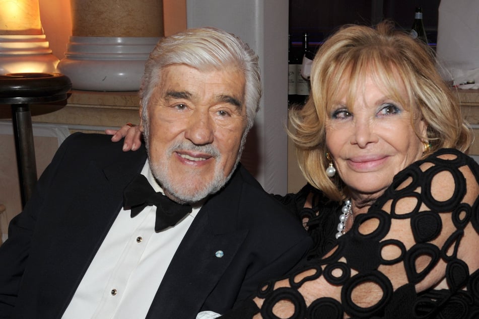 Mario Adorf (†95) hat mit seiner Monique Faye (81) bis zu seinem Tod in Paris gelebt.