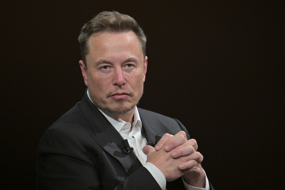 Elon Musk (52) möchte den Kampf auf seiner Social-Media-Plattform "X" (ehemals Twitter) übertragen lassen!