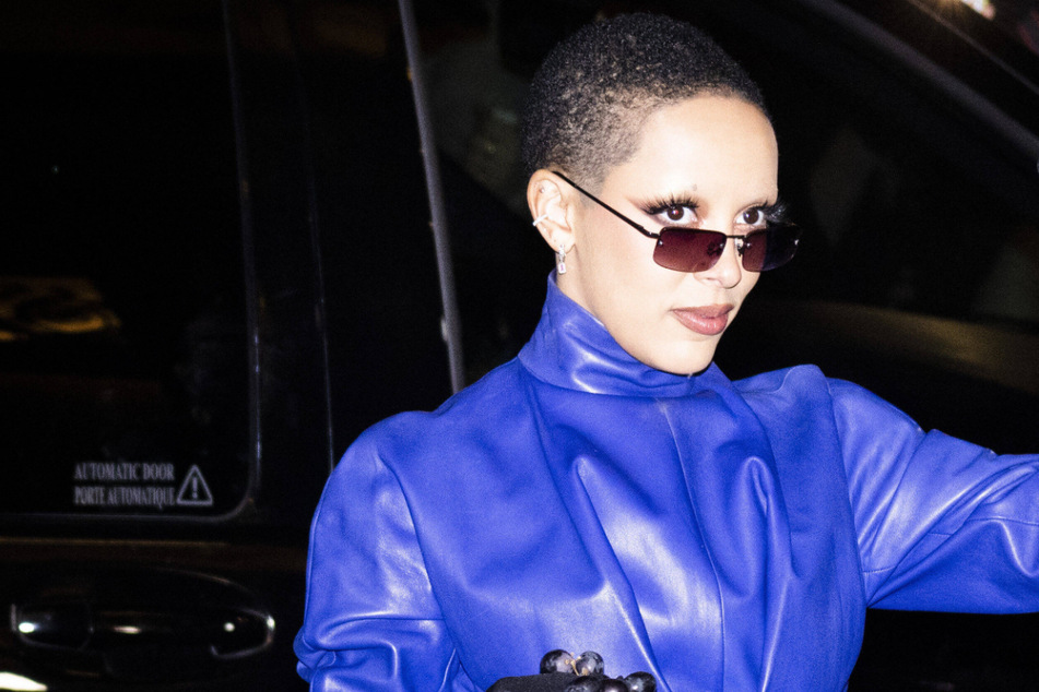 Doja Cat (27) arriving at the Jean Paul Gaultier show at Paris Fashion week 2023.