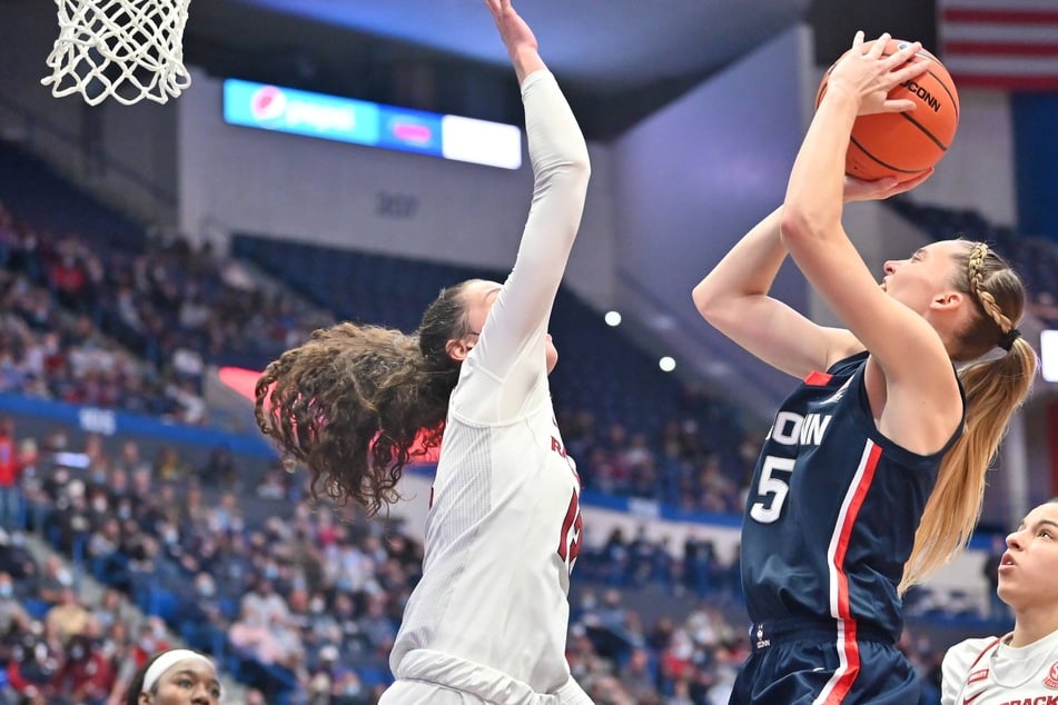 College basketball: UConn opens the season with a big win over Arkansas