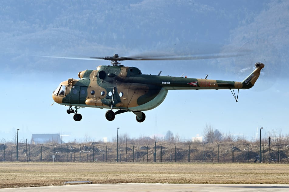 Ein Helikopter der EU ist in Bosnien-Herzegowina abgestürzt. Es werden Todesopfer und Verletzte befürchtet. (Symbolbild)