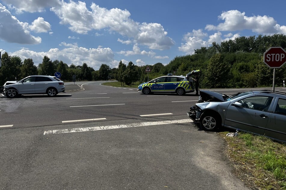 Der Skoda Fabia sowie der Audi Q3 mussten abgeschleppt werden.