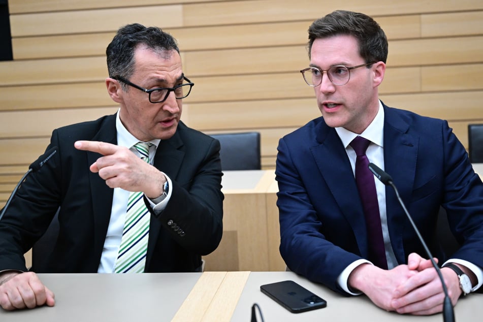 Özdemir bereit für Koalitions-Gespräche mit CDU: Hagel hat es nicht eilig