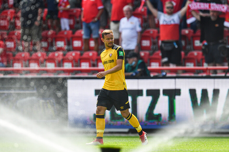 Chris Löwe (32) vorm Testspiel bei Union Berlin. Ein Stammplatz ist sein Anspruch für die neue Zweitligasaison.